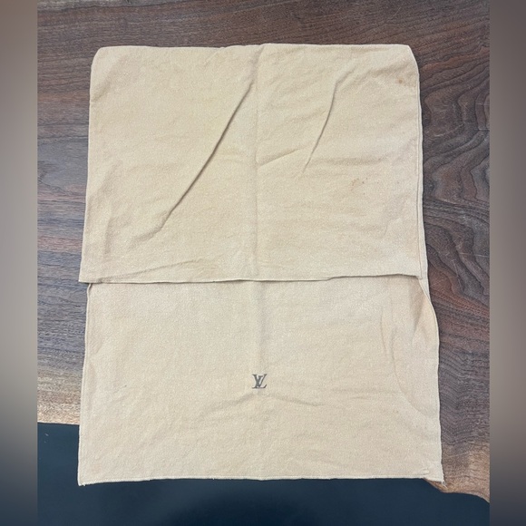 EUC LOUIS VUITTON FLAP CLOSURE DUST BAG - Picture 3 of 3